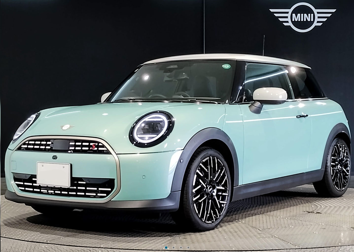 2025 MINI Cooper S FAVOURITE TRIM
